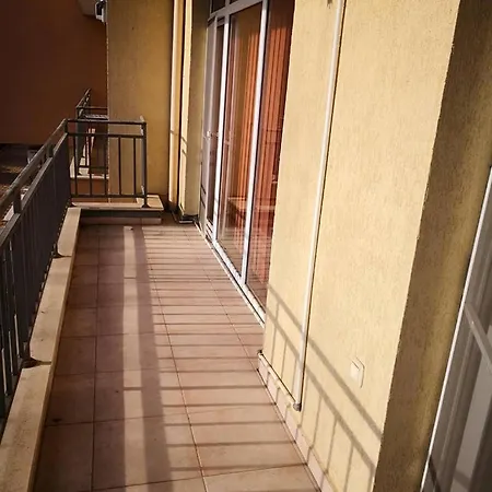 Kamelia Garden 2 * ساني بيتش